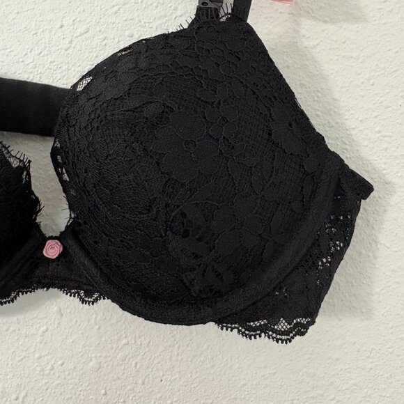 Victoria's Secret Black Lace Push-Up Bra Underwire New Size 34B - Picture 3 of 8